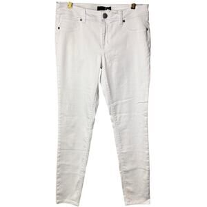 1822 Womens Denim Jeans 5 Pocket White Skinny Straight Size 29 NWT Normcore